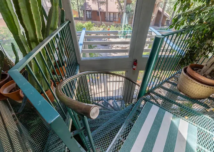 Ferienhaus Birders, Botanist&hikers’ Oasis In Flg *